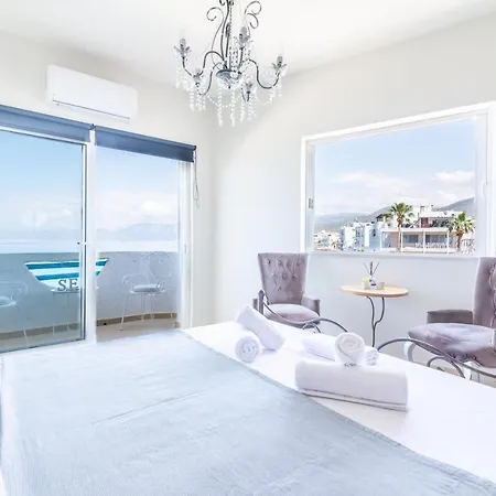 דירה Seaside With View In The Heart Of *